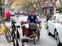 -2017-12 A Street in Shanghai